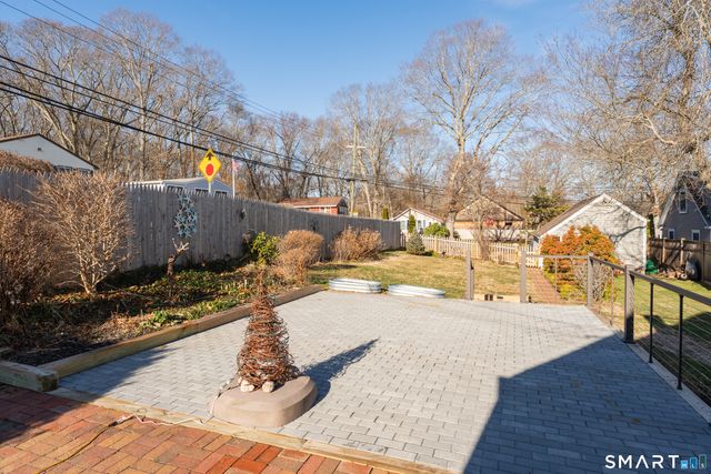 5 Attawan Avenue, East Lyme, CT 06357