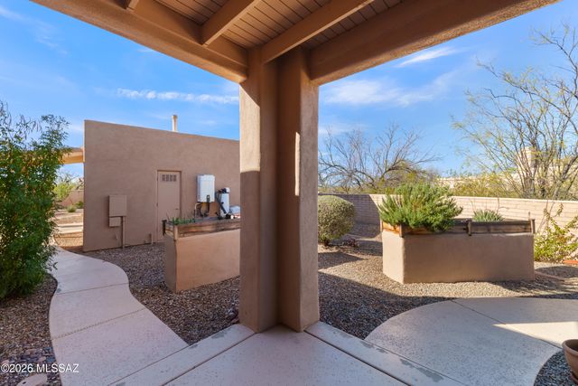 8738 E Bear Paw Place, Tucson, AZ 85749