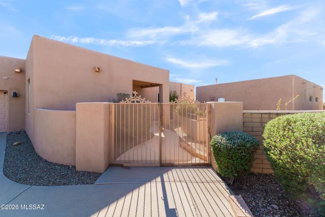 8738 E Bear Paw Place, Tucson, AZ 85749