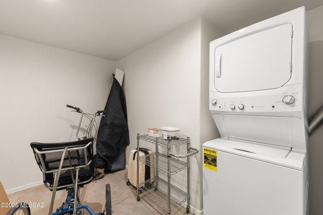 8738 E Bear Paw Place, Tucson, AZ 85749