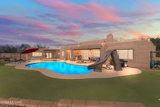 8738 E Bear Paw Place, Tucson, AZ 85749