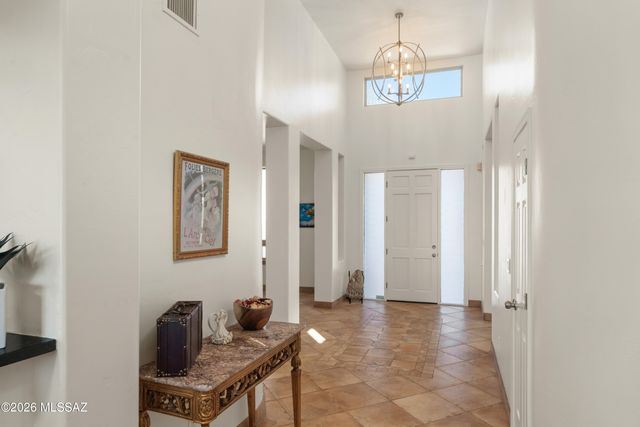 8738 E Bear Paw Place, Tucson, AZ 85749