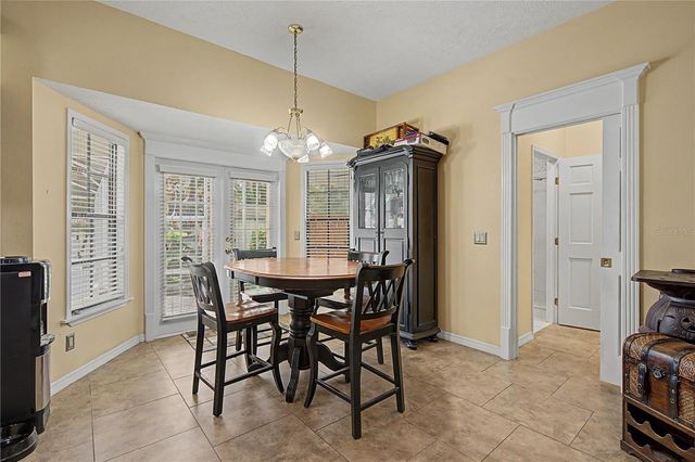 2004 OAKWOOD KNOLL COURT, Valrico, FL 33596