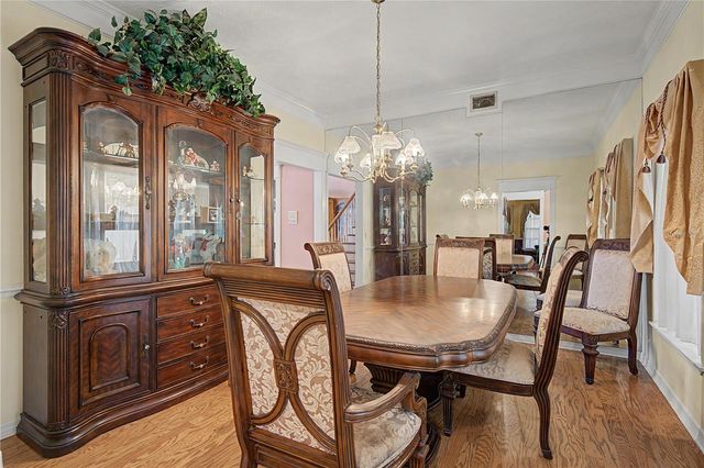 2004 OAKWOOD KNOLL COURT, Valrico, FL 33596