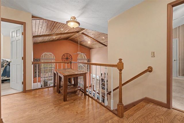2004 OAKWOOD KNOLL COURT, Valrico, FL 33596