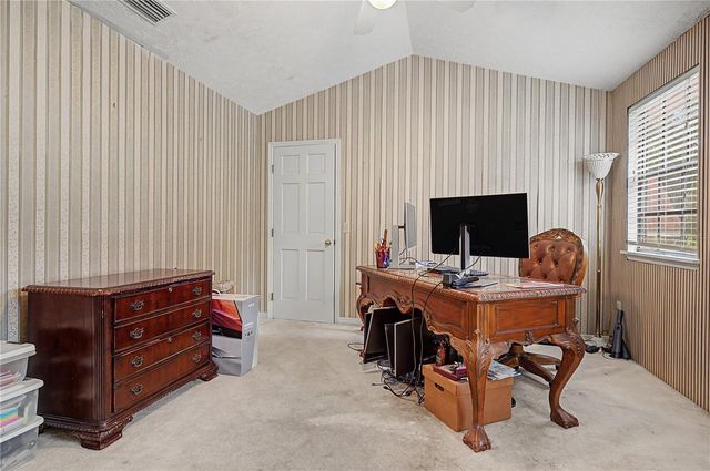 2004 OAKWOOD KNOLL COURT, Valrico, FL 33596
