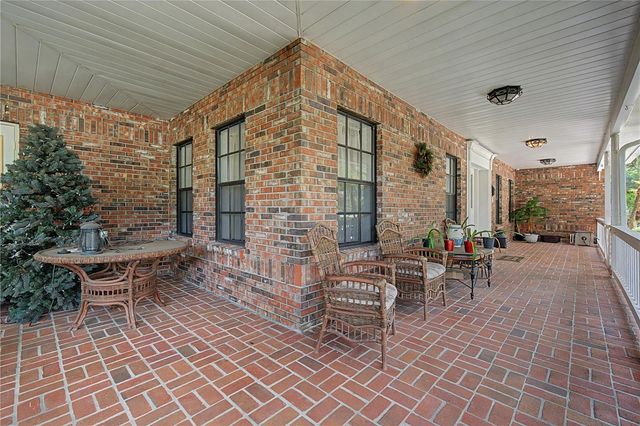 2004 OAKWOOD KNOLL COURT, Valrico, FL 33596