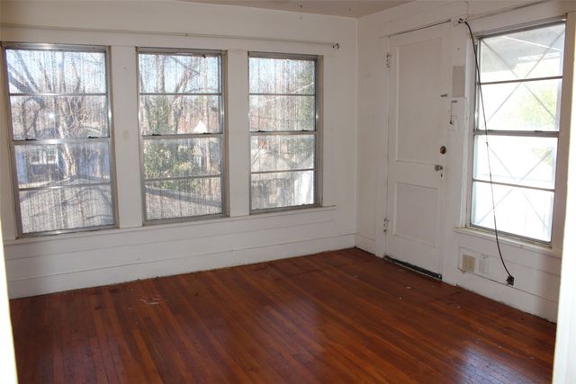 1329 Clarence Street, Haltom City, TX 76117