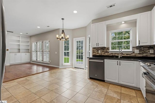 428 Ashley Oaks Drive, Moore, SC 29369