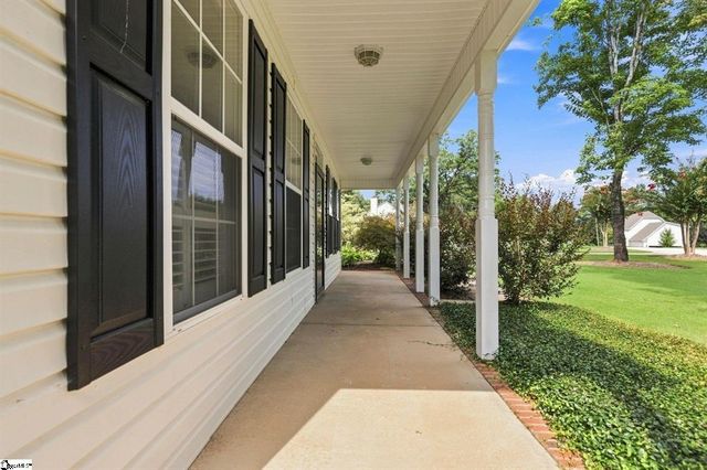 428 Ashley Oaks Drive, Moore, SC 29369