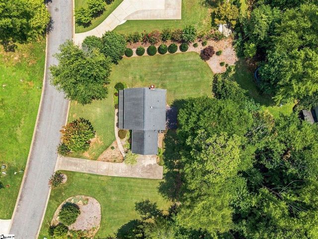 428 Ashley Oaks Drive, Moore, SC 29369
