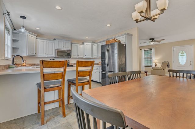 125 Hickory Ridge Ln, Hartsville, TN 37074