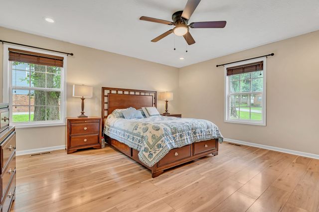 125 Hickory Ridge Ln, Hartsville, TN 37074