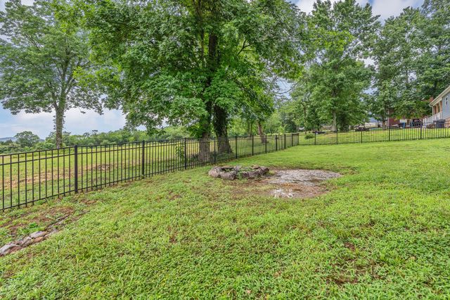 125 Hickory Ridge Ln, Hartsville, TN 37074