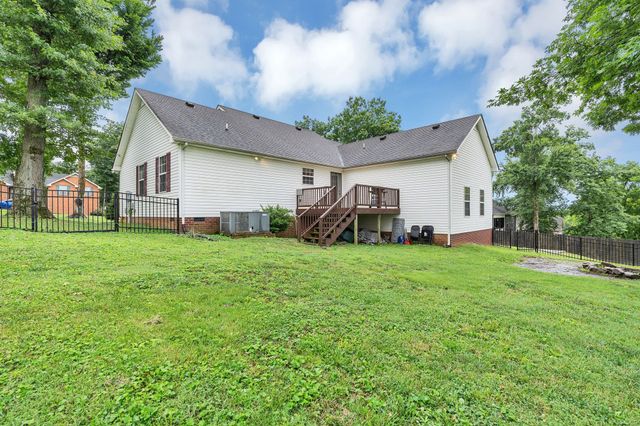 125 Hickory Ridge Ln, Hartsville, TN 37074