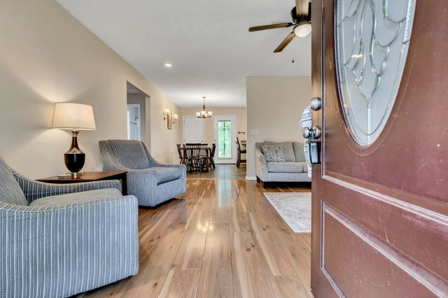 125 Hickory Ridge Ln, Hartsville, TN 37074