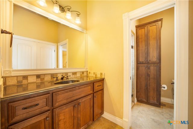 1174 Sapling Spring, New Braunfels, TX 78132