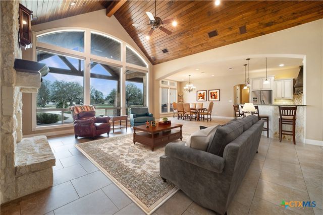 1174 Sapling Spring, New Braunfels, TX 78132