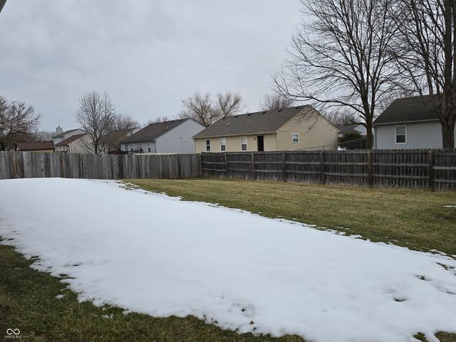 1540 Pebble Beach Drive, Franklin, IN 46131