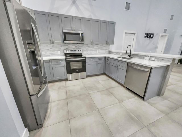 1543 SW 32nd Street, Fort Lauderdale, FL 33315