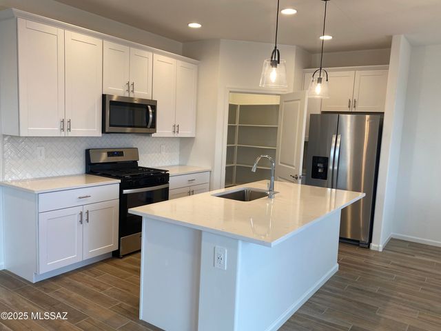 10246 W Zimmerman Street, Marana, AZ 85653