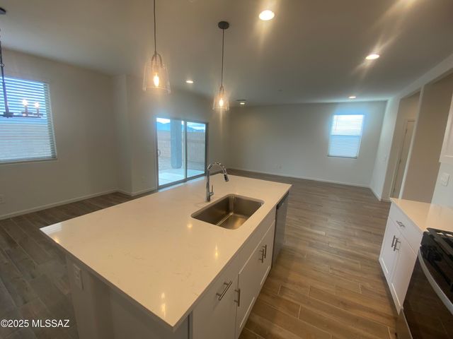 10246 W Zimmerman Street, Marana, AZ 85653