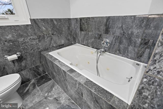 3906 RIDGE RD, Annandale, VA 22003