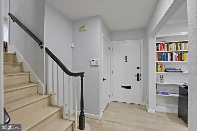 3906 RIDGE RD, Annandale, VA 22003