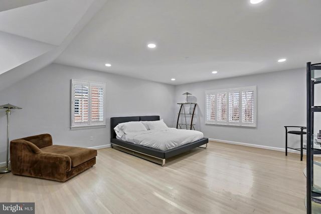 3906 RIDGE RD, Annandale, VA 22003