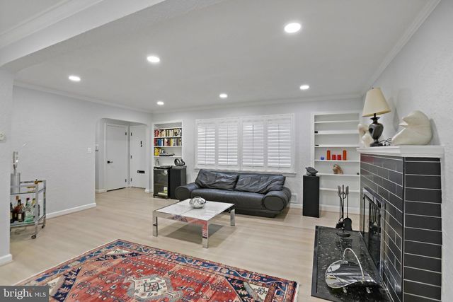 3906 RIDGE RD, Annandale, VA 22003