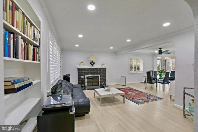 3906 RIDGE RD, Annandale, VA 22003