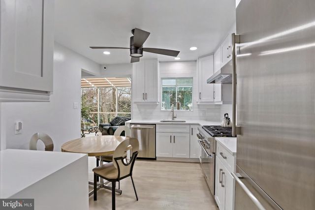 3906 RIDGE RD, Annandale, VA 22003