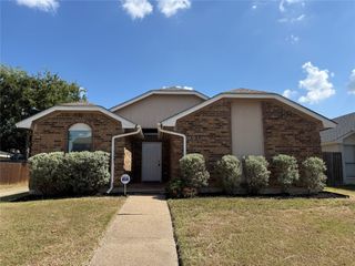 1122 Concord Drive, Mansfield, TX 76063