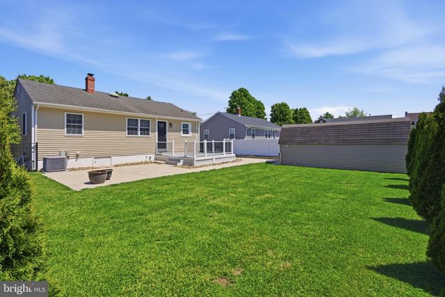 5 HARVARD RD, Pennsville, NJ 08070