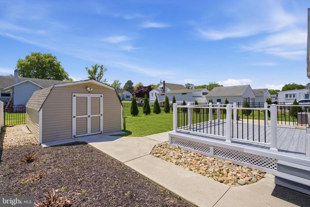 5 HARVARD RD, Pennsville, NJ 08070
