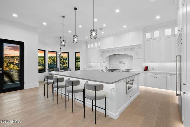300 N Lynx Creek Road, Prescott, AZ 86303
