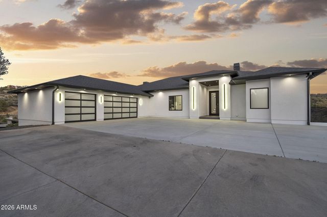 300 N Lynx Creek Road, Prescott, AZ 86303