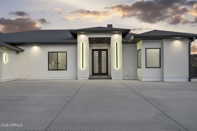 300 N Lynx Creek Road, Prescott, AZ 86303