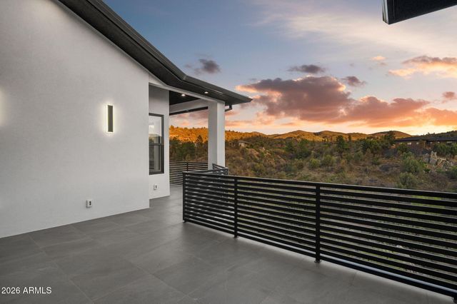 300 N Lynx Creek Road, Prescott, AZ 86303