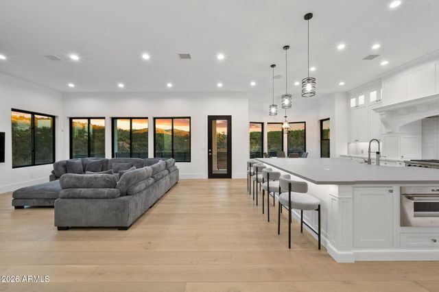 300 N Lynx Creek Road, Prescott, AZ 86303