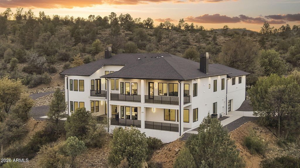 300 N Lynx Creek Road, Prescott, AZ 86303