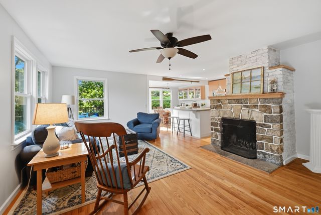 4 Hillside Road, Danbury, CT 06811