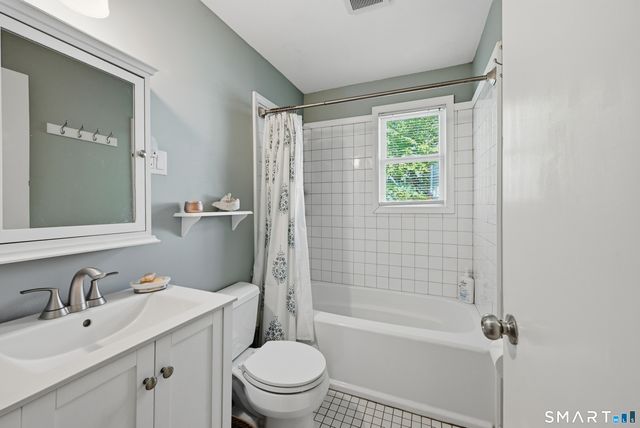 4 Hillside Road, Danbury, CT 06811