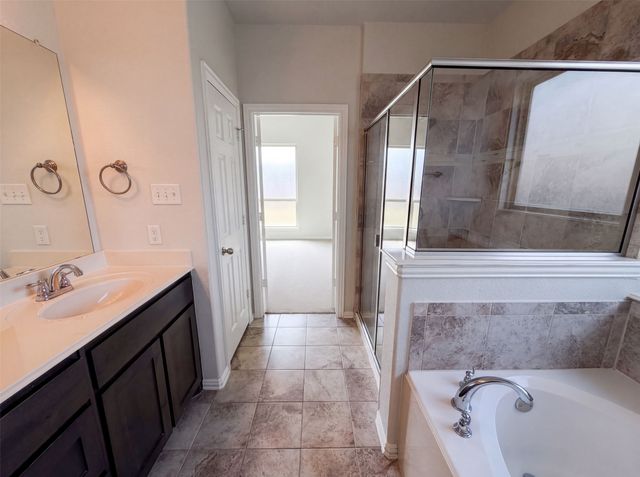 204 Janice Court, Glenn Heights, TX 75154