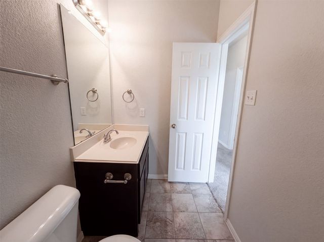 204 Janice Court, Glenn Heights, TX 75154