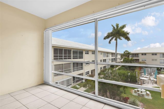 1951 NE 39th Street 337, Lighthouse Point, FL 33064