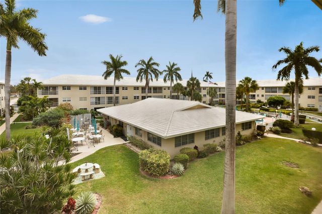 1951 NE 39th Street 337, Lighthouse Point, FL 33064