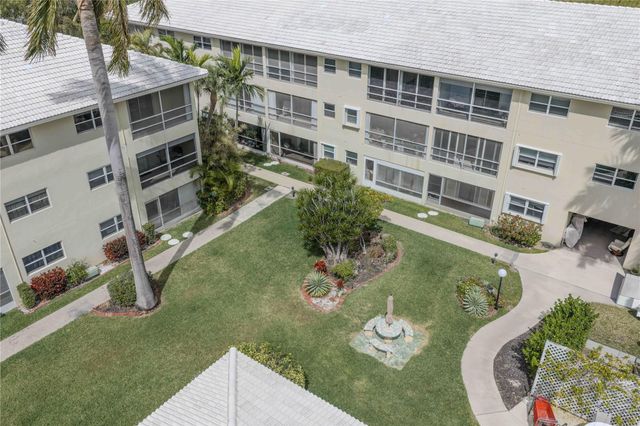 1951 NE 39th Street 337, Lighthouse Point, FL 33064