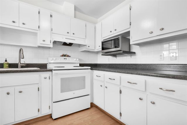 1951 NE 39th Street 337, Lighthouse Point, FL 33064