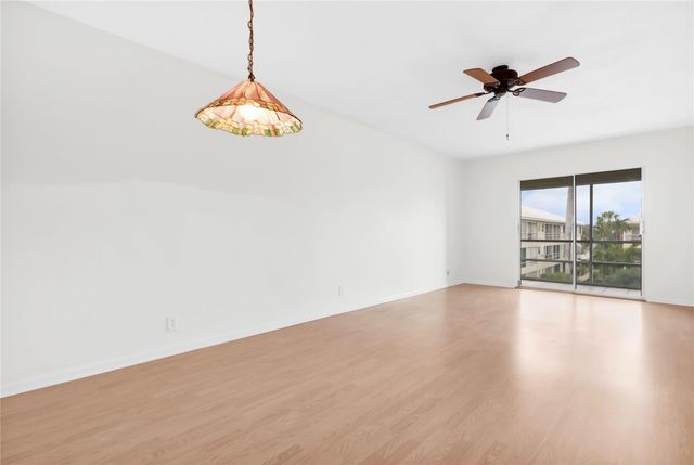 1951 NE 39th Street 337, Lighthouse Point, FL 33064